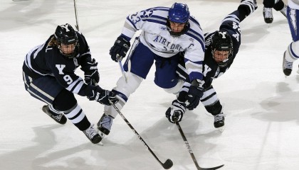 开云体育APP下载-中超明星球员转会动态全解析，中超转会身价排名